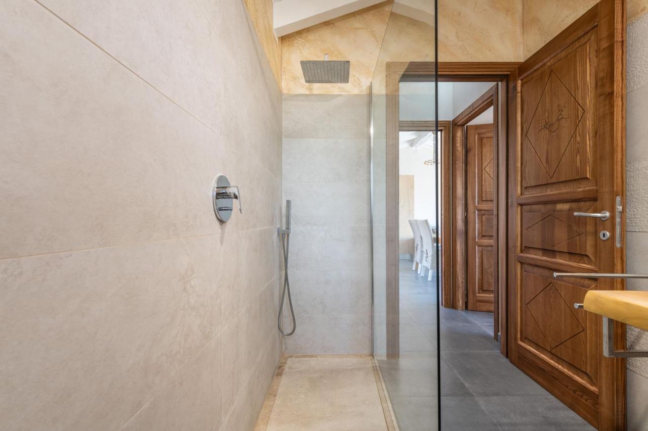 קיה Villa Sa Rocca Junior & Suite מראה חיצוני תמונה